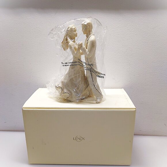 LENOX Other - LENOX WEDDING PROMISES COLLECTION BRIDE/GROOM FIRST DANCE PORCELAIN NEW NOS VTG